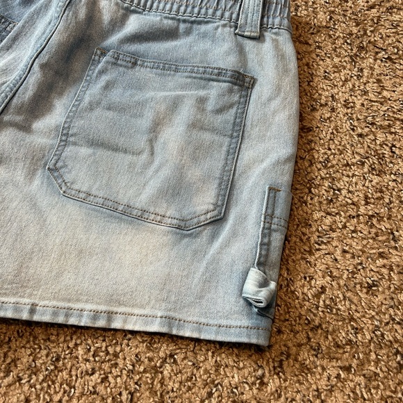 No Boundaries Jean Shorts - Picture 4 of 5